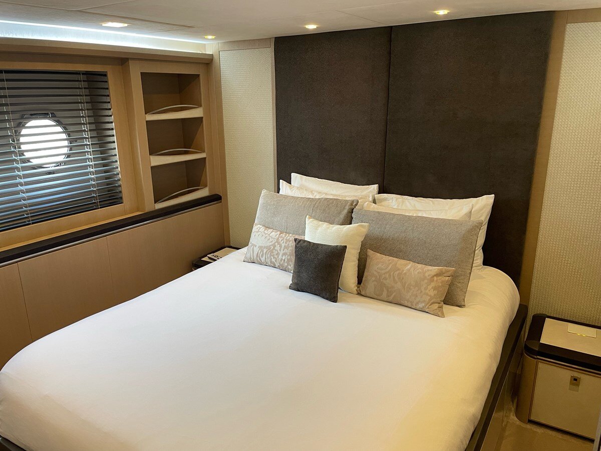 2014-monte-carlo-yachts-86-8aedcb