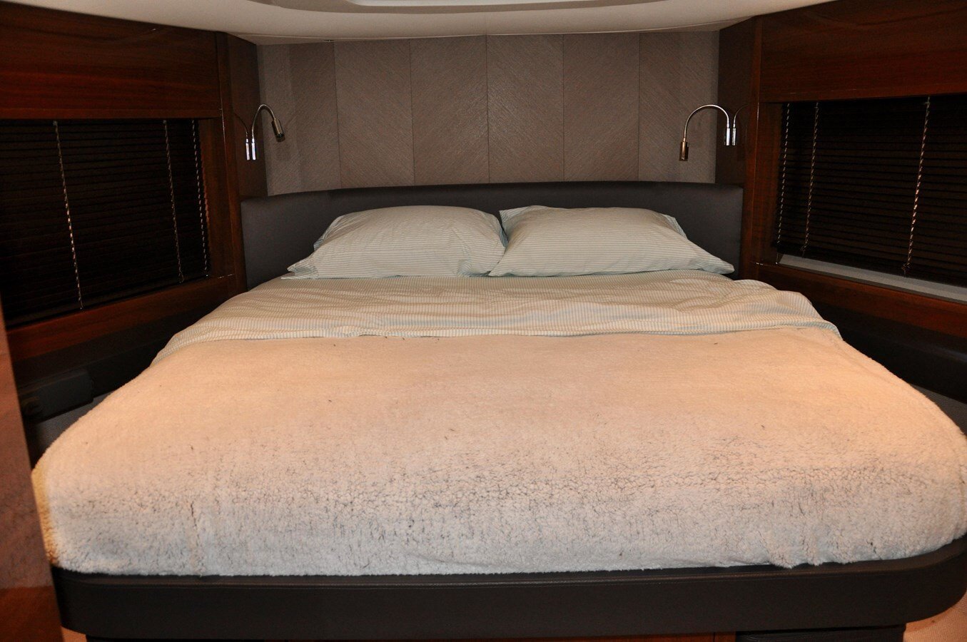 2014-princess-yachts-56-f890f5