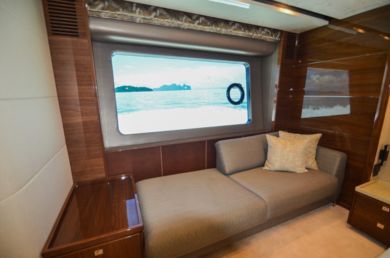 2014-princess-yachts-88-085a6a