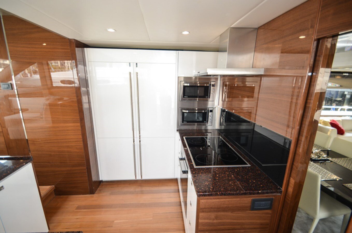 2014-princess-yachts-88-085a6a