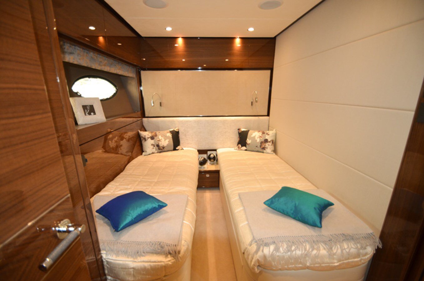 2014-princess-yachts-88-085a6a