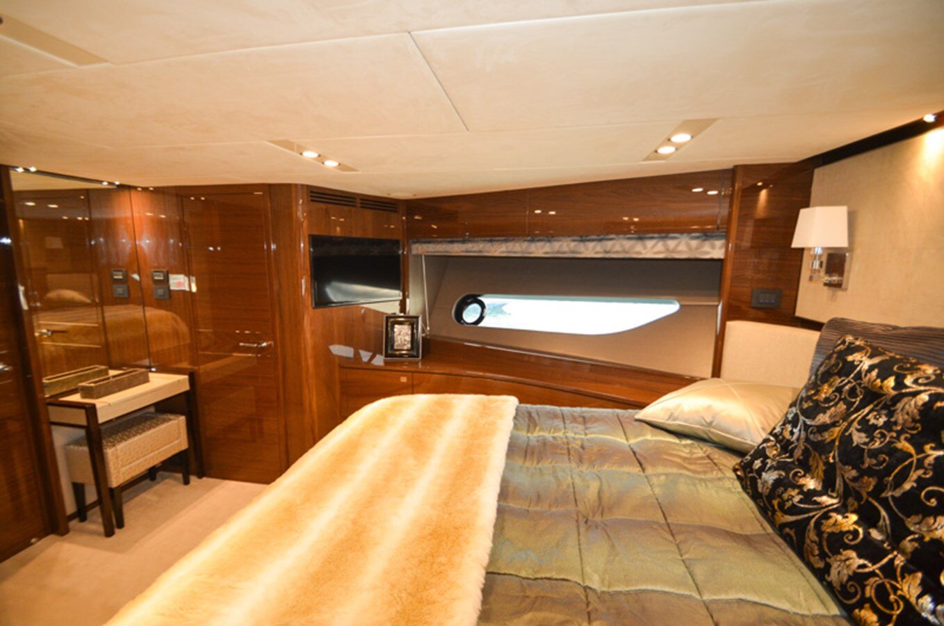 2014-princess-yachts-88-085a6a