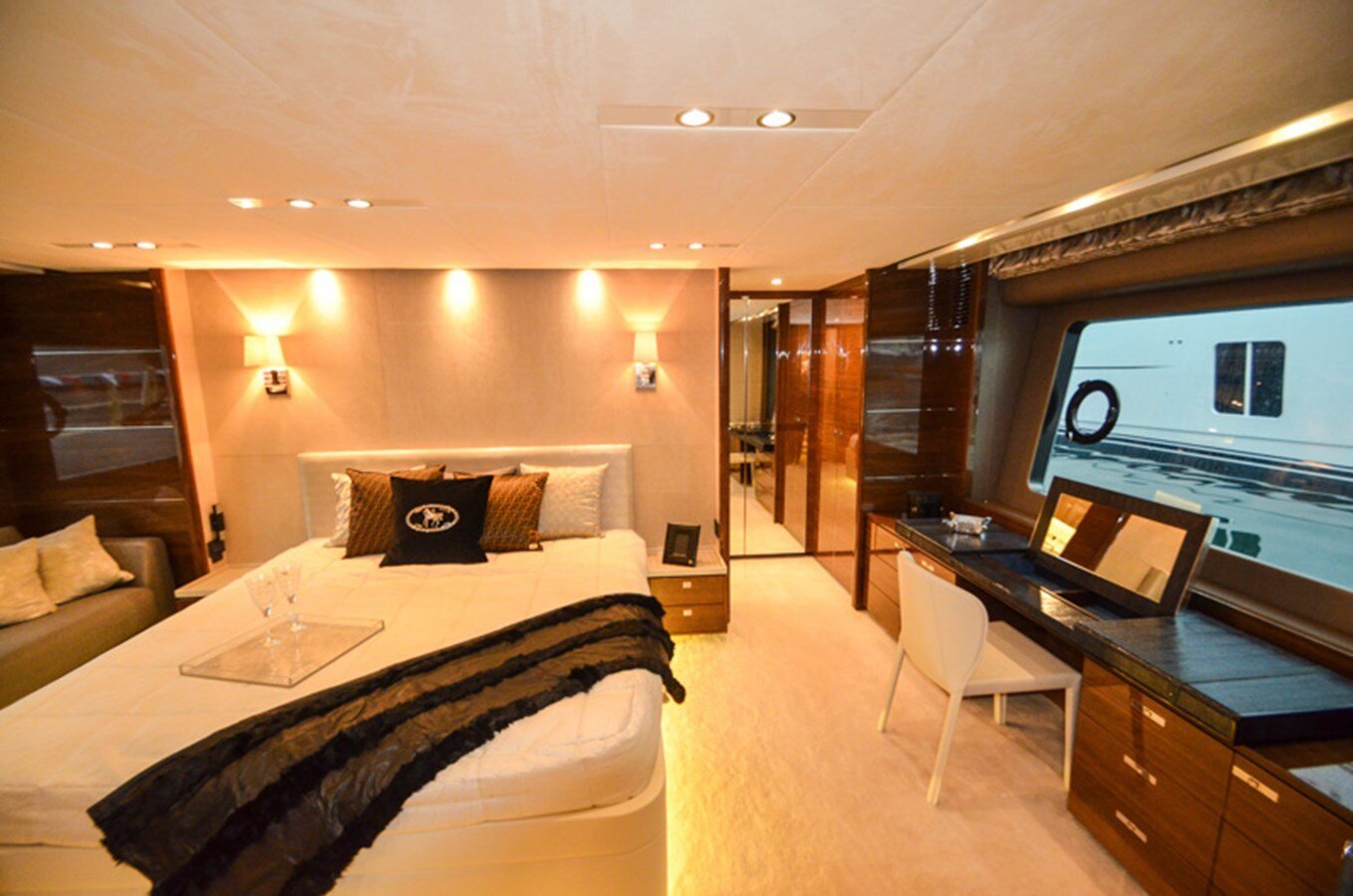 2014-princess-yachts-88-085a6a