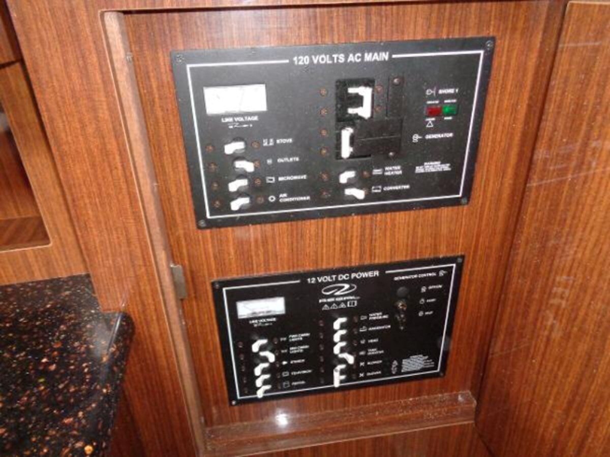 2014-regal-30-3-e44559