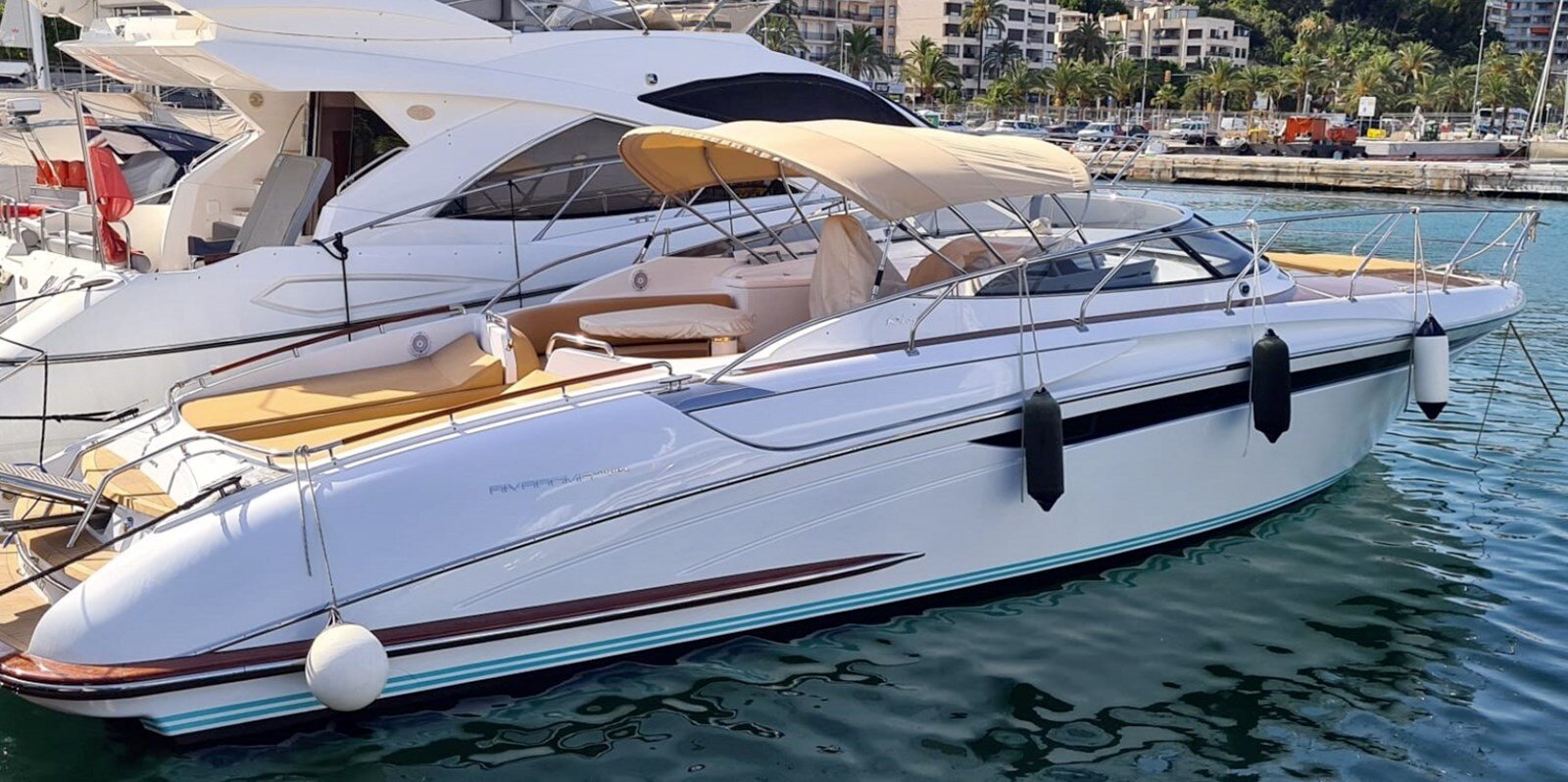 2014-riva-44-a5aeed