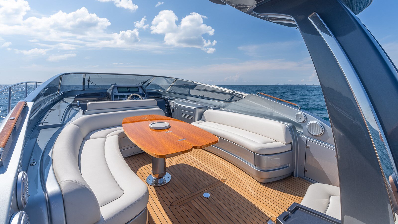 2014-riva-64-2-f2bbce