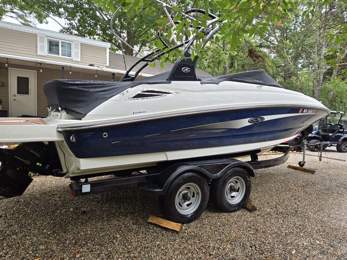2014-sea-ray-22-c0340f