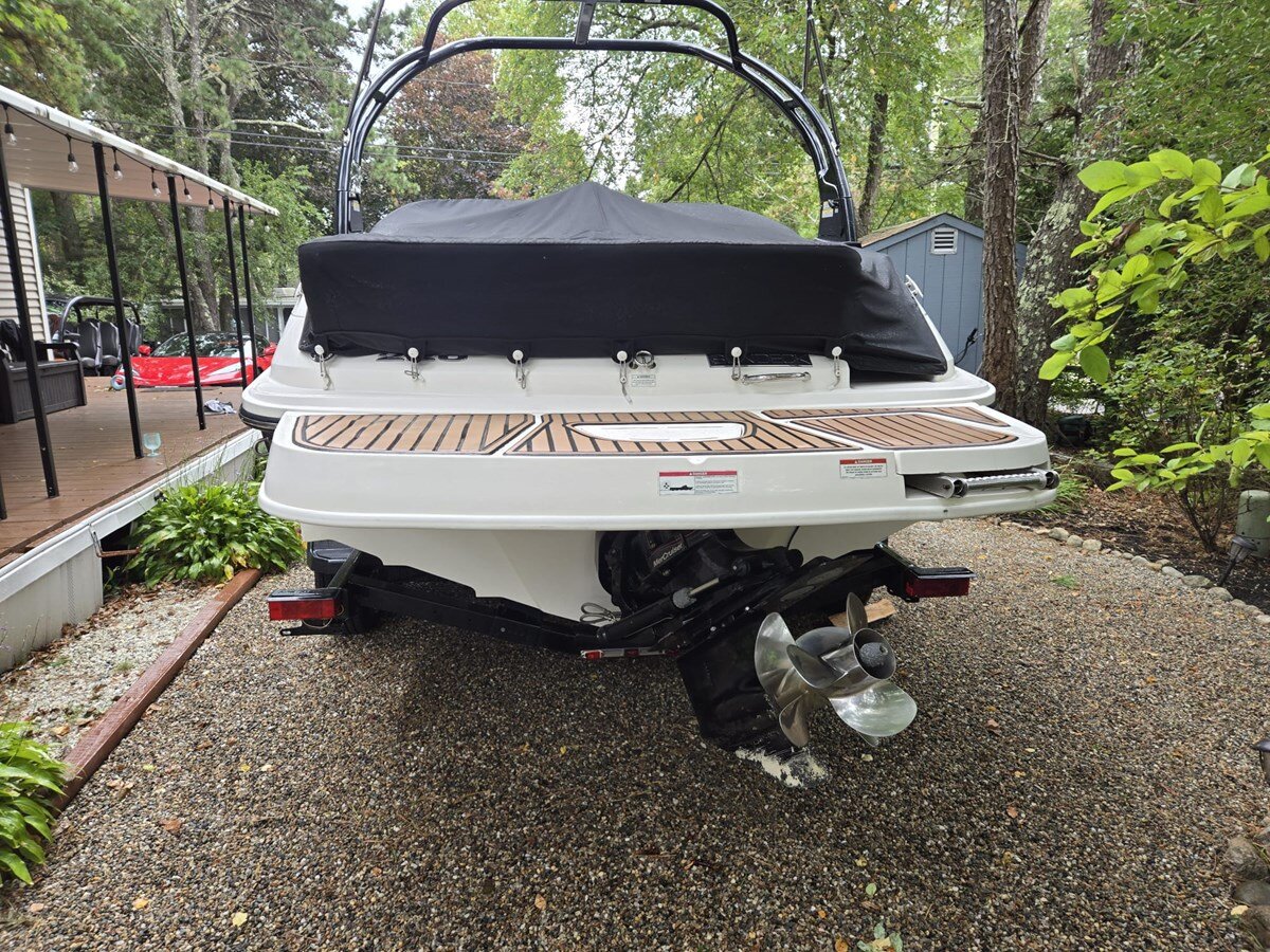 2014-sea-ray-22-c0340f