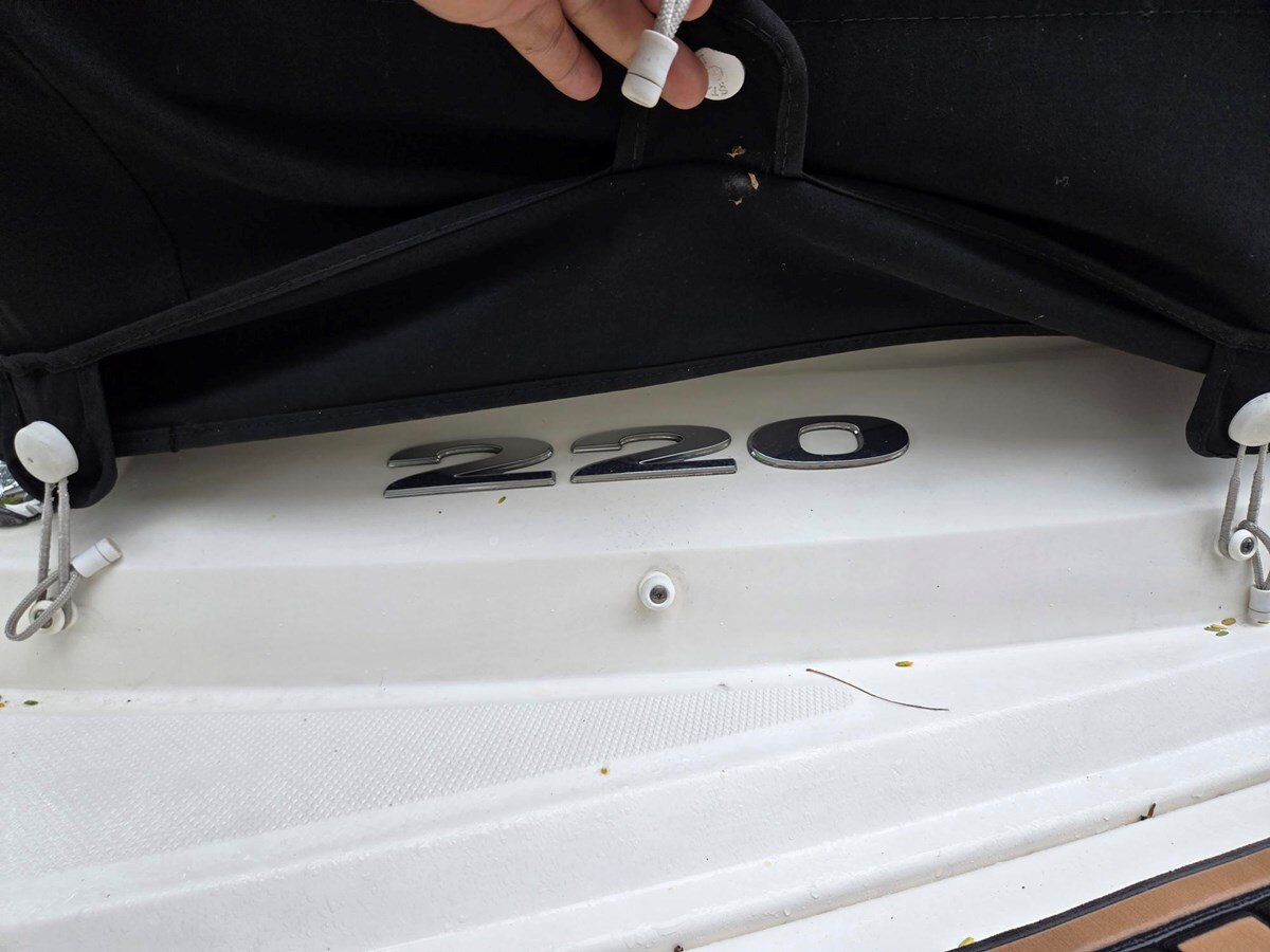 2014-sea-ray-22-c0340f