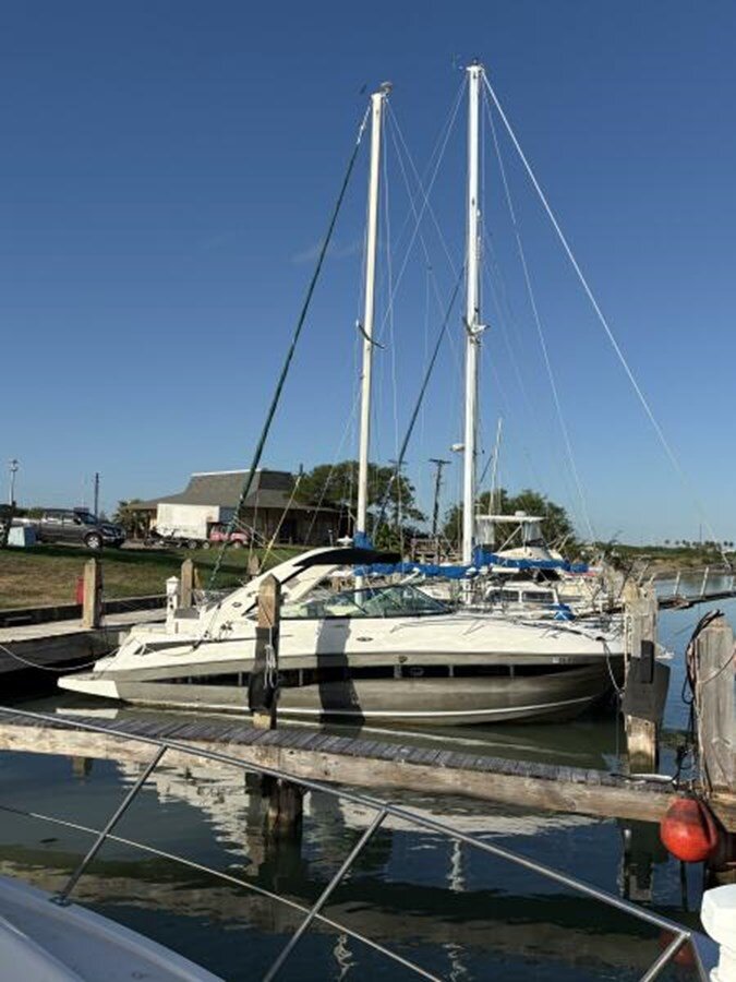 2014-sea-ray-37-4-cf05d7