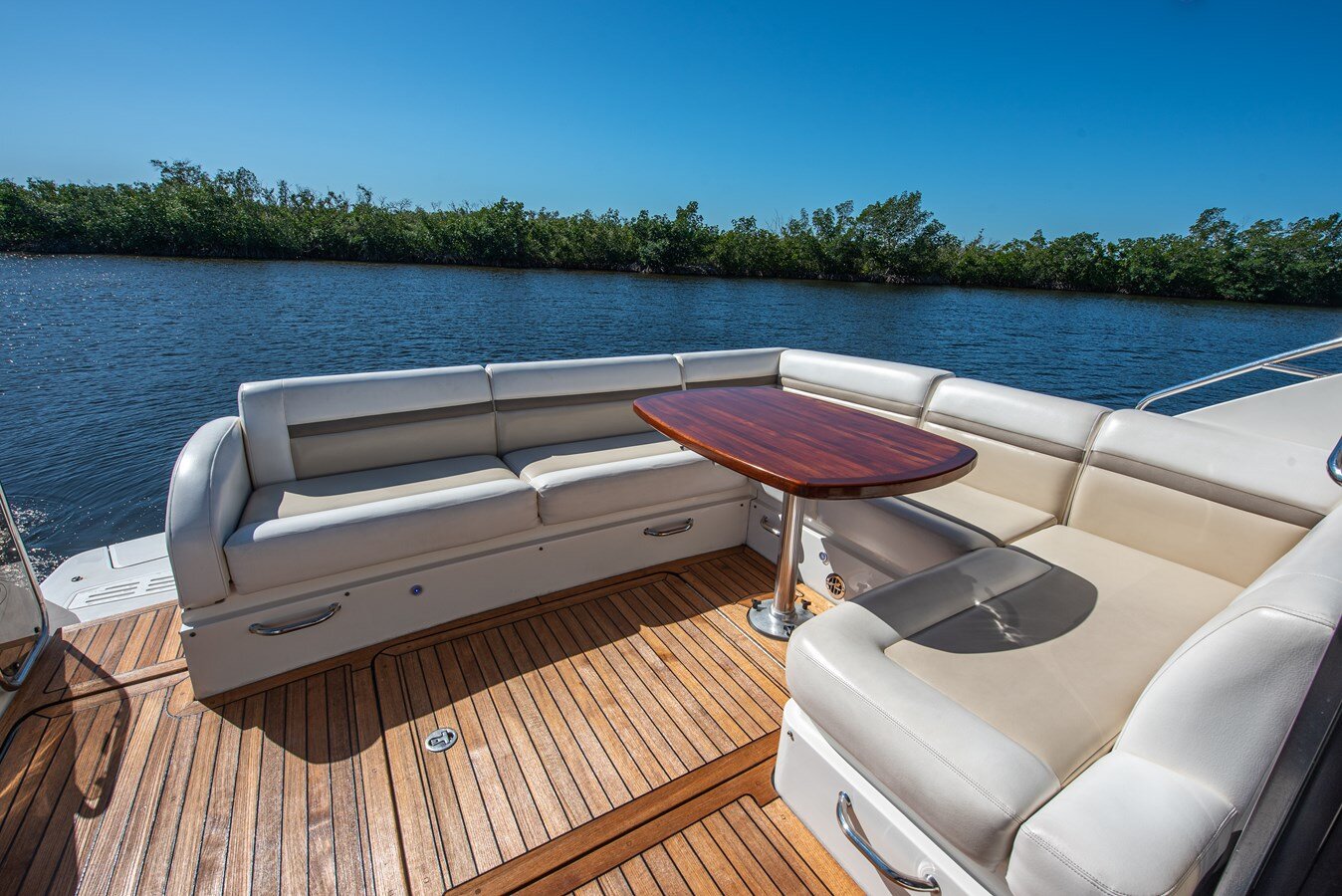 2014-sea-ray-51-937be1