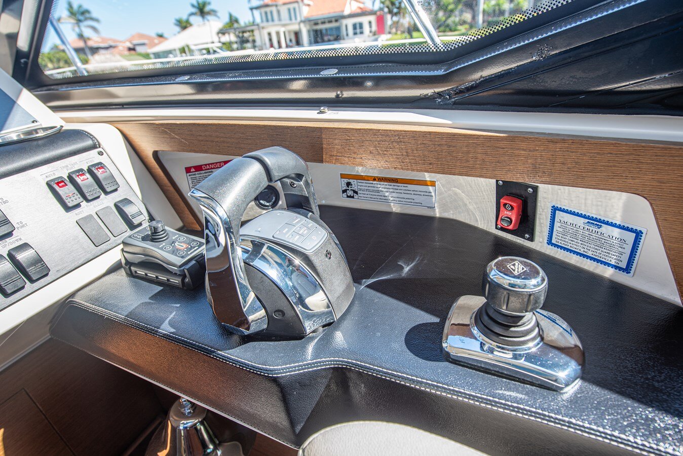 2014-sea-ray-51-937be1