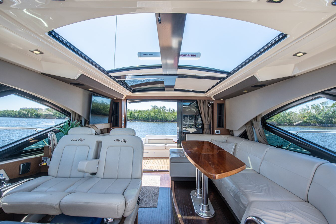 2014-sea-ray-51-937be1