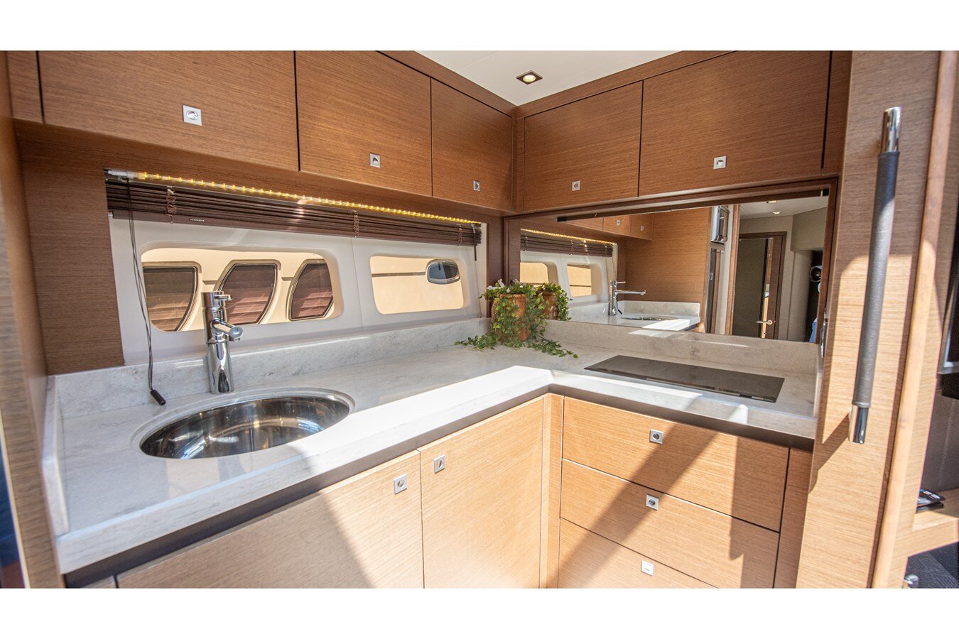 2014-sea-ray-51-937be1