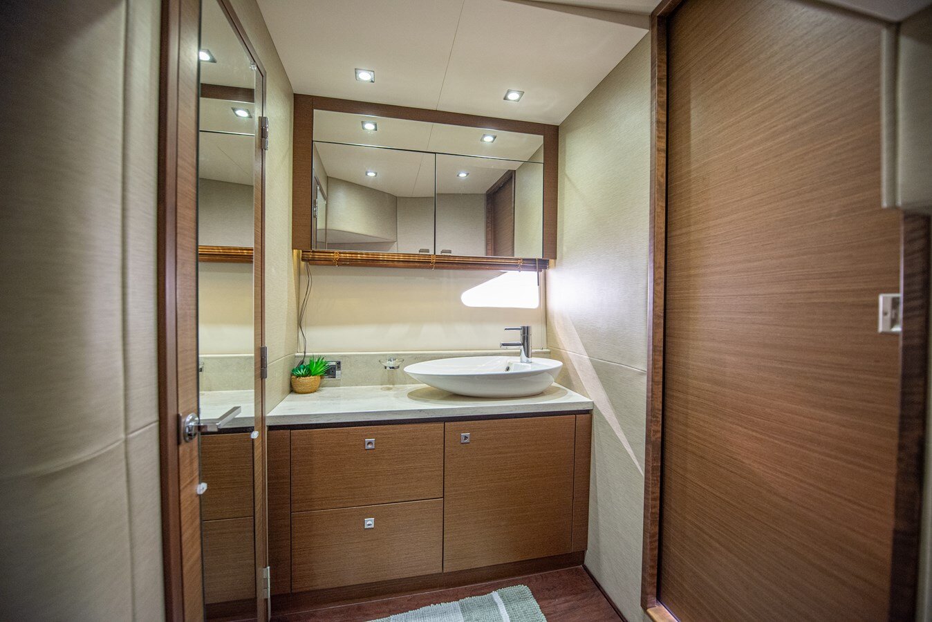 2014-sea-ray-51-937be1