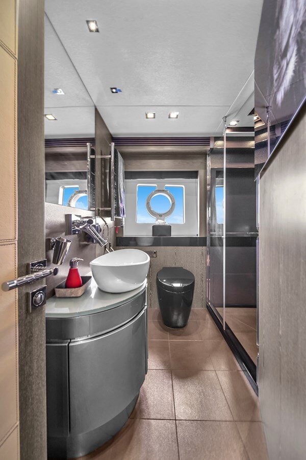 2014-sunseeker-101-1760e4