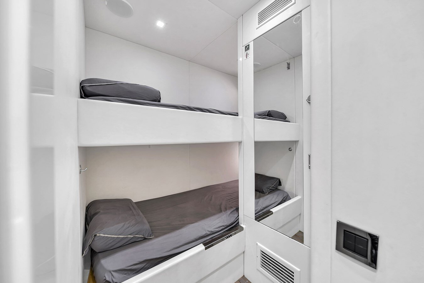 2014-sunseeker-101-1760e4