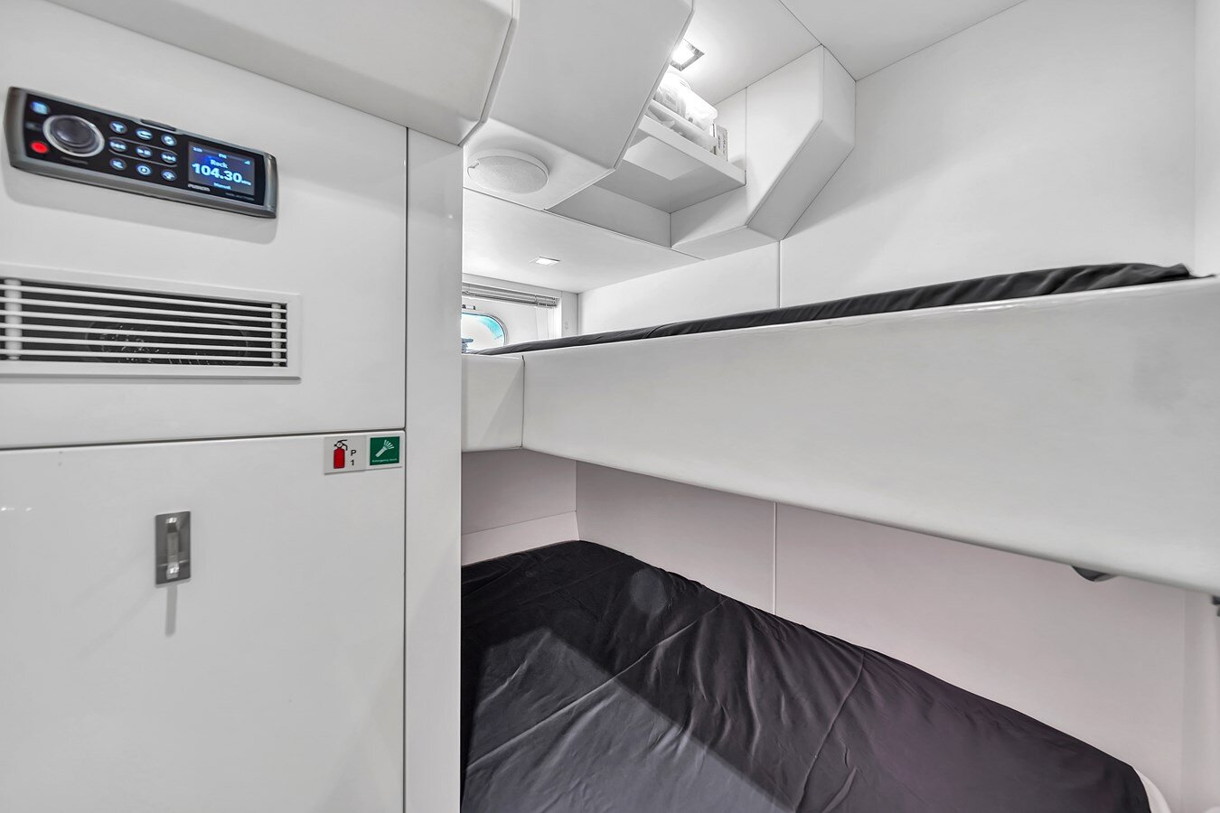 2014-sunseeker-101-1760e4