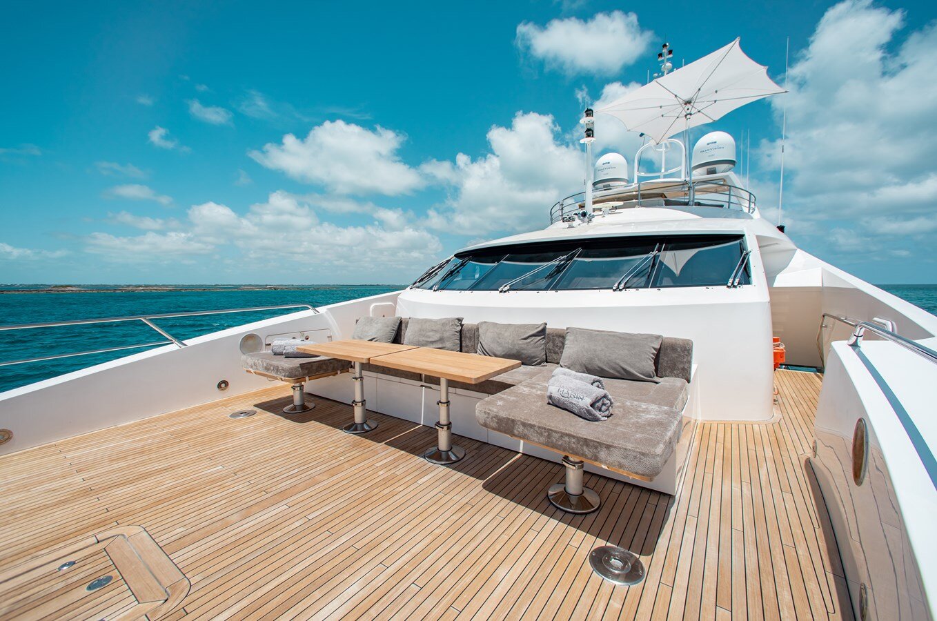 2014-sunseeker-131-9c93a2