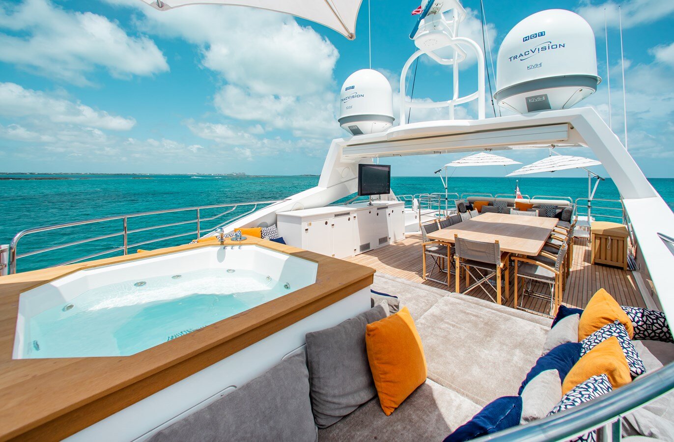 2014-sunseeker-131-9c93a2