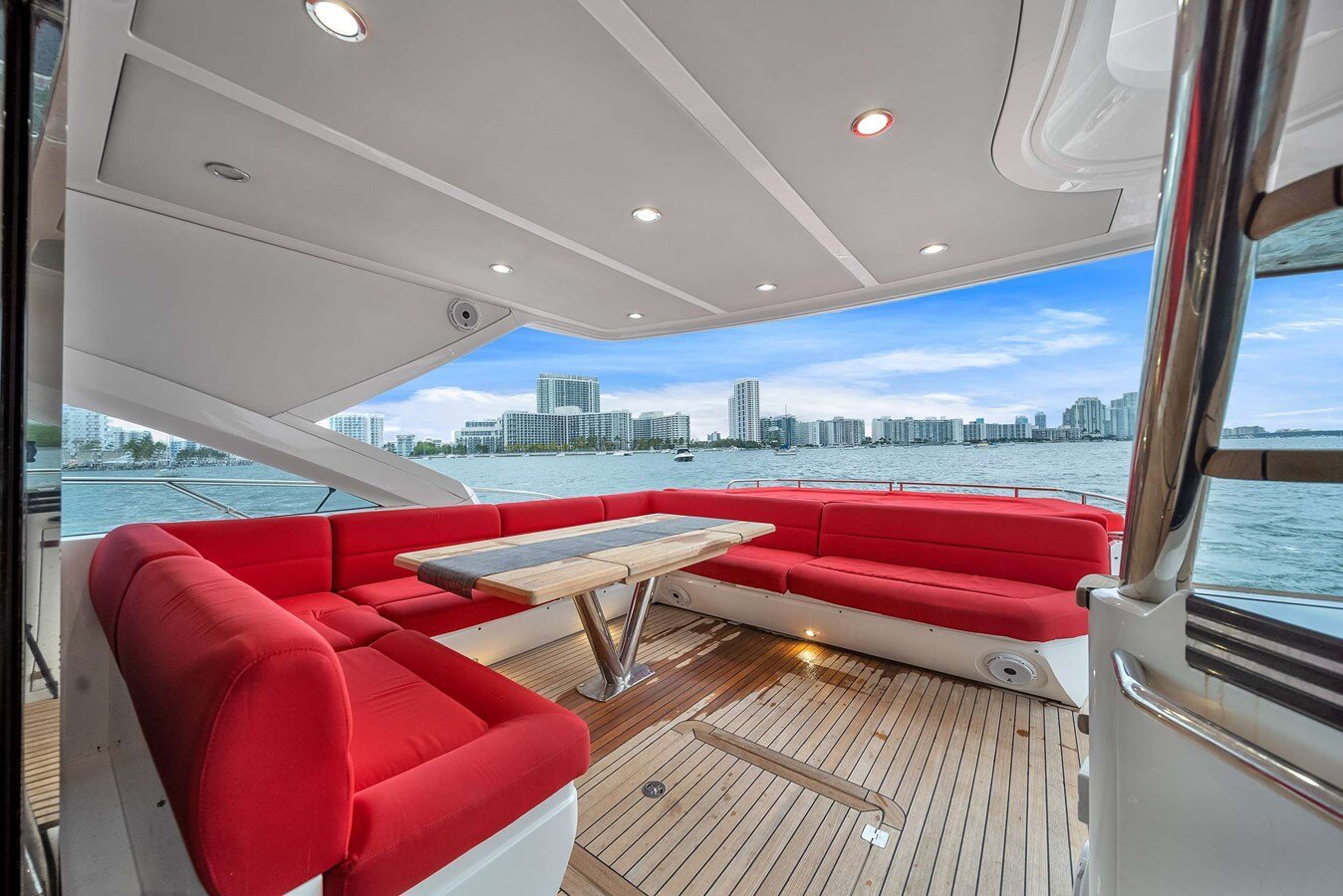 2014-sunseeker-68-a733e5