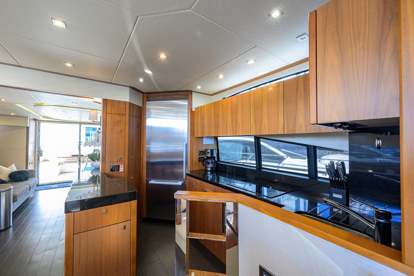 2014-sunseeker-73-478e8e