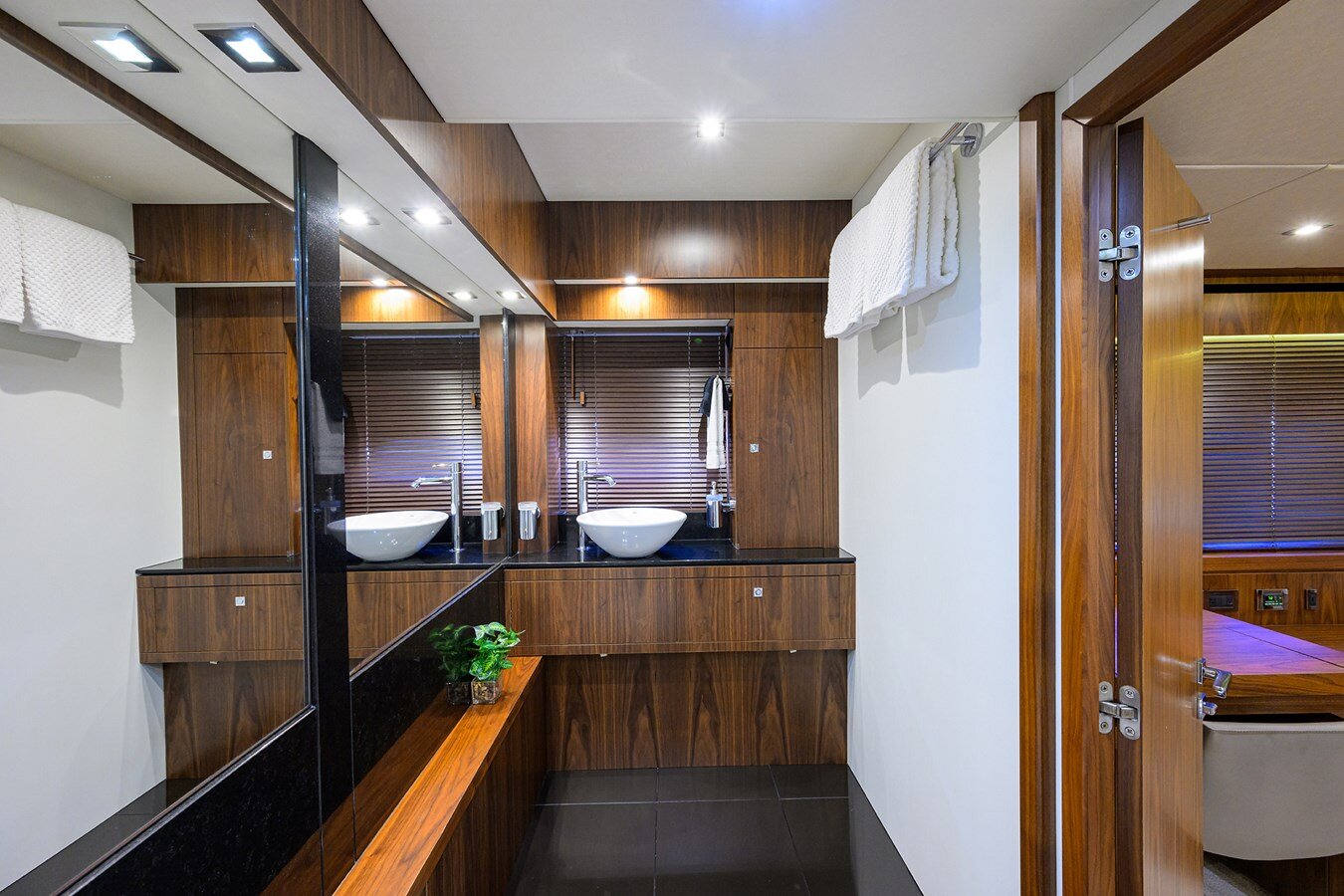 2014-sunseeker-73-478e8e