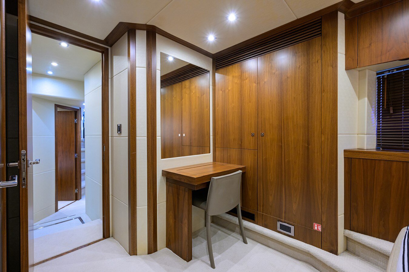 2014-sunseeker-73-478e8e