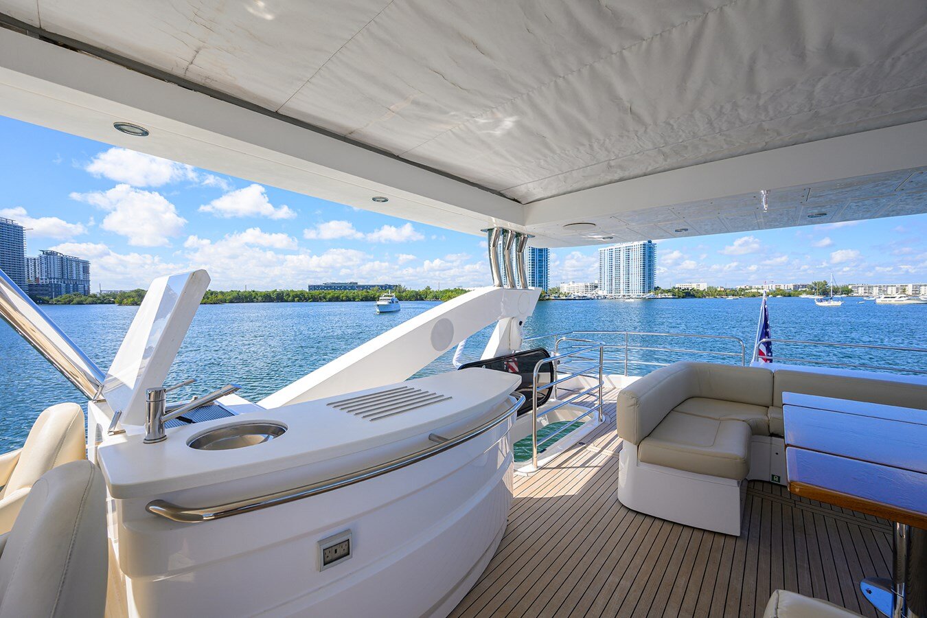 2014-sunseeker-73-478e8e