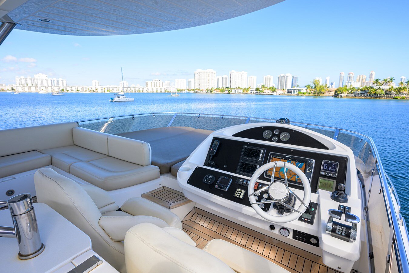2014-sunseeker-73-478e8e