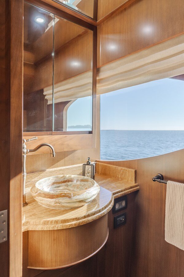 2014-transworld-yachts-116-3a63a3