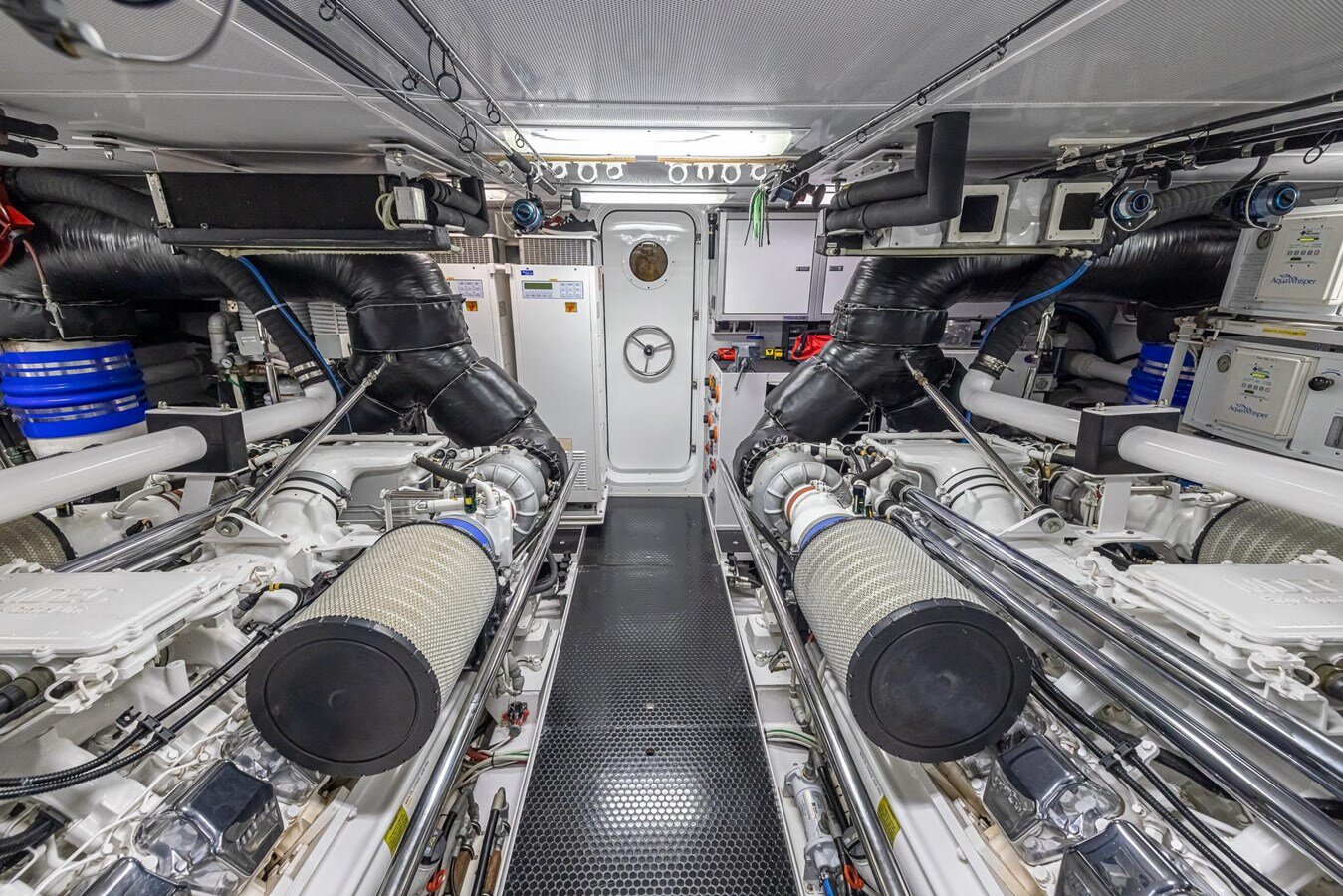 2014-westport-112-a2d37f