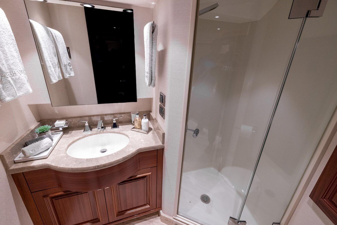 2014-westport-112-a2d37f