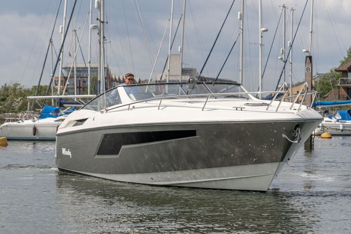 2014-windy-boats-39-dcc419