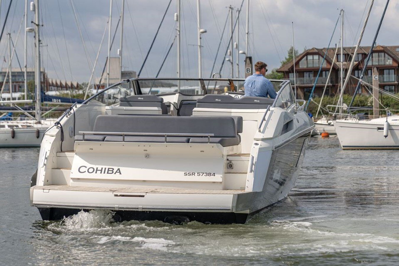 2014-windy-boats-39-dcc419