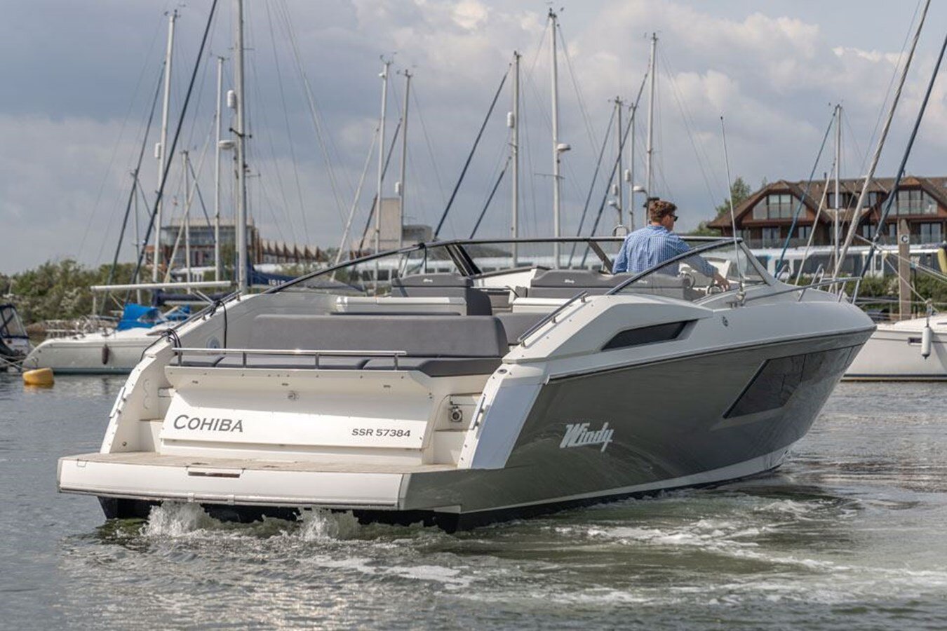 2014-windy-boats-39-dcc419