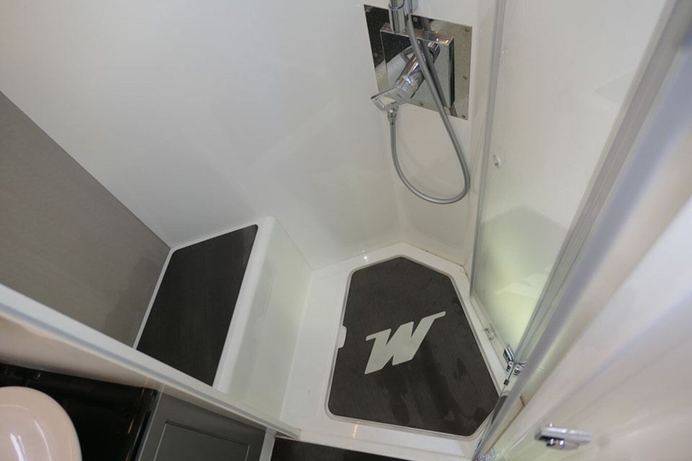 2014-windy-boats-39-dcc419