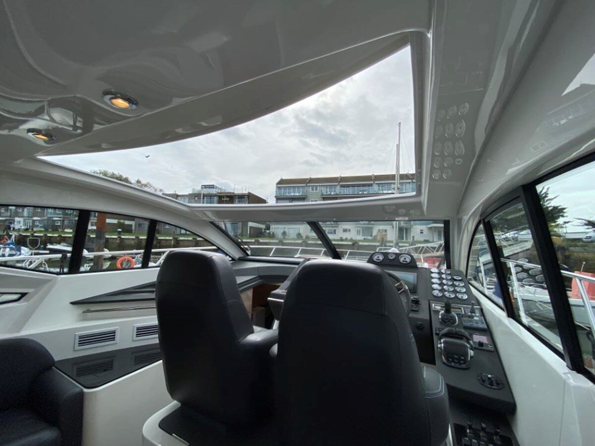 2014-windy-boats-47-7-3490be