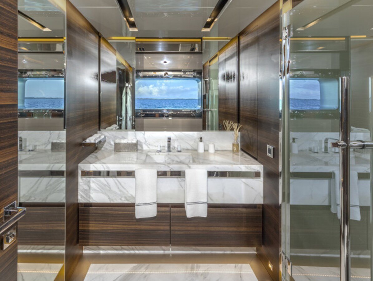 2015 ADMIRAL YACHTS 123'