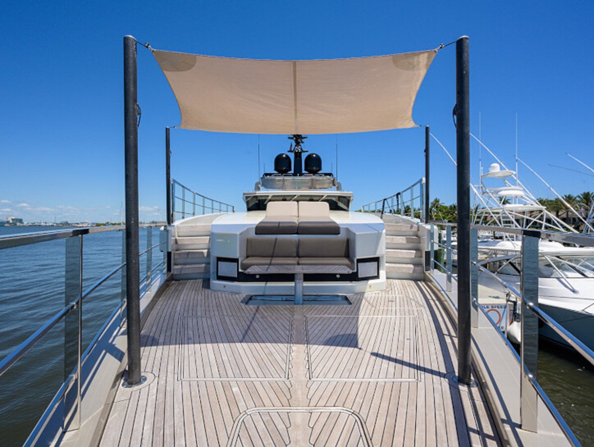 2015-admiral-yachts-123-9aa025