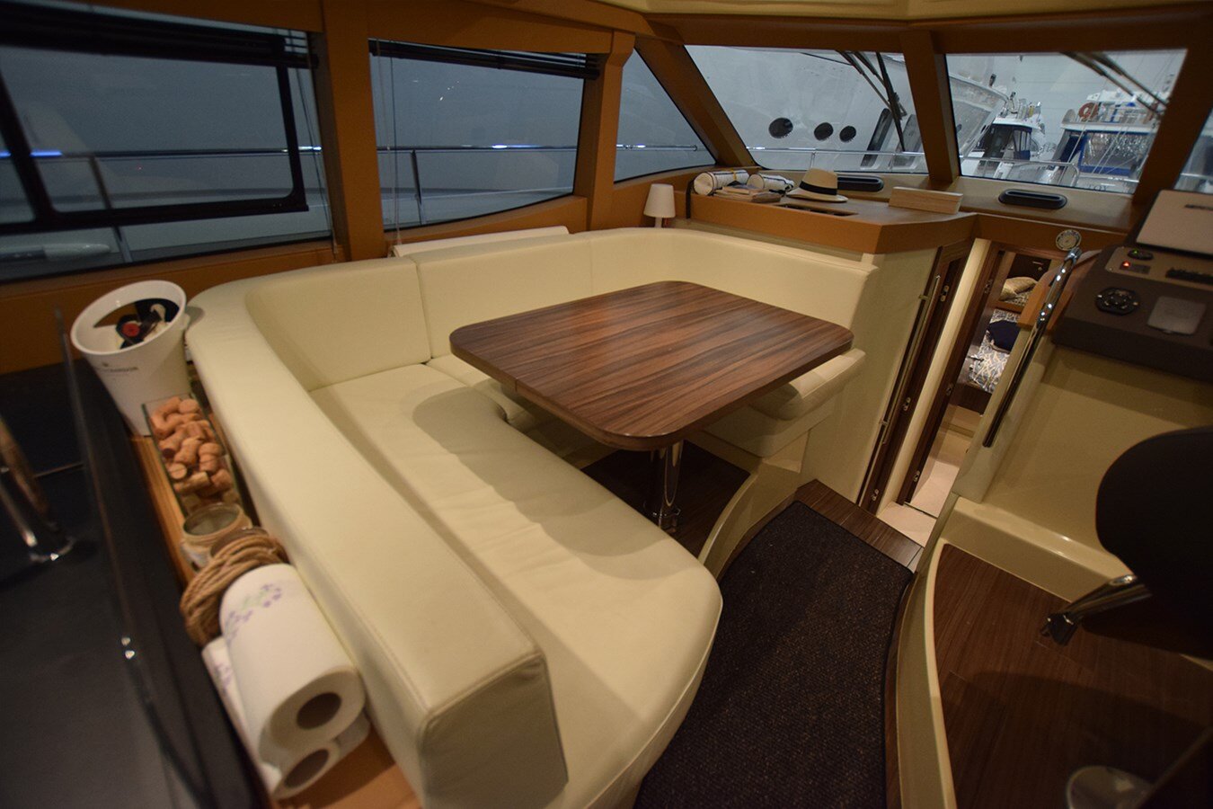 2015-azimut-yachts-44-9-241f5f