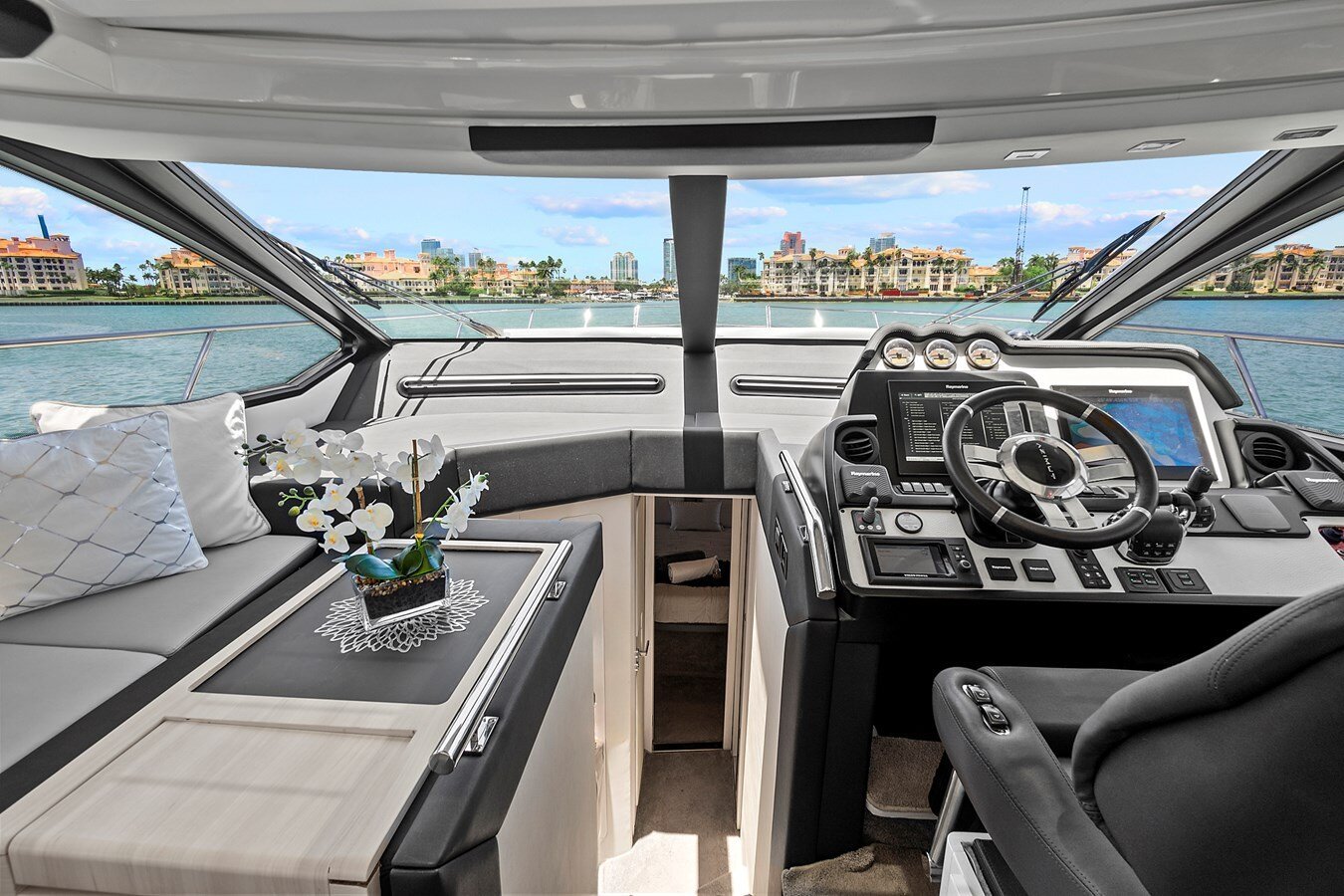 2015-azimut-yachts-54-5-a39492