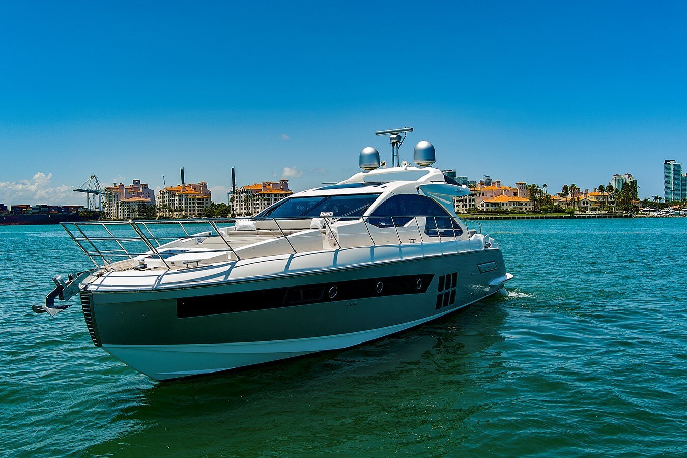 2015-azimut-yachts-54-5-a39492