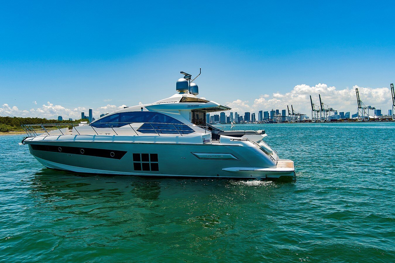 2015-azimut-yachts-54-5-a39492