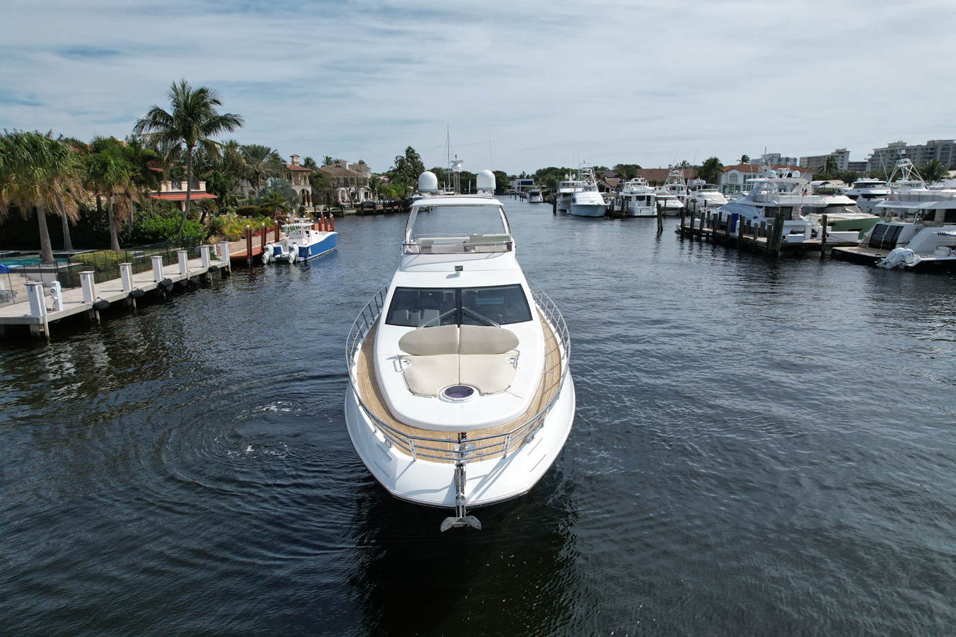 2015-azimut-yachts-64-697f47