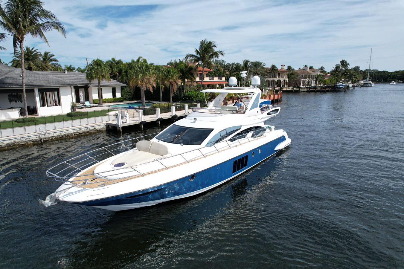 2015-azimut-yachts-64-697f47