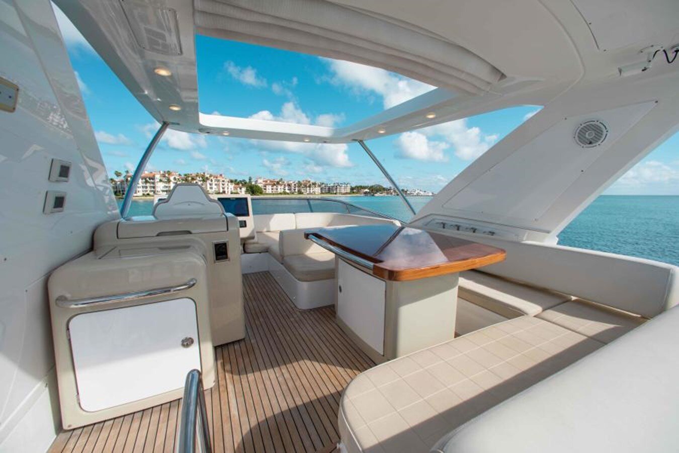 2015-azimut-yachts-64-edc281