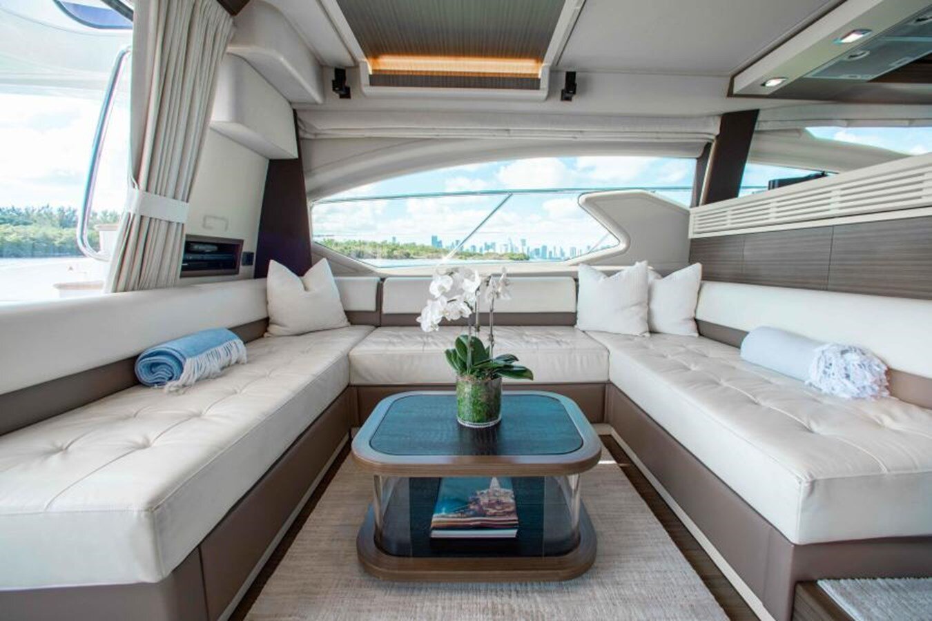 2015-azimut-yachts-64-edc281