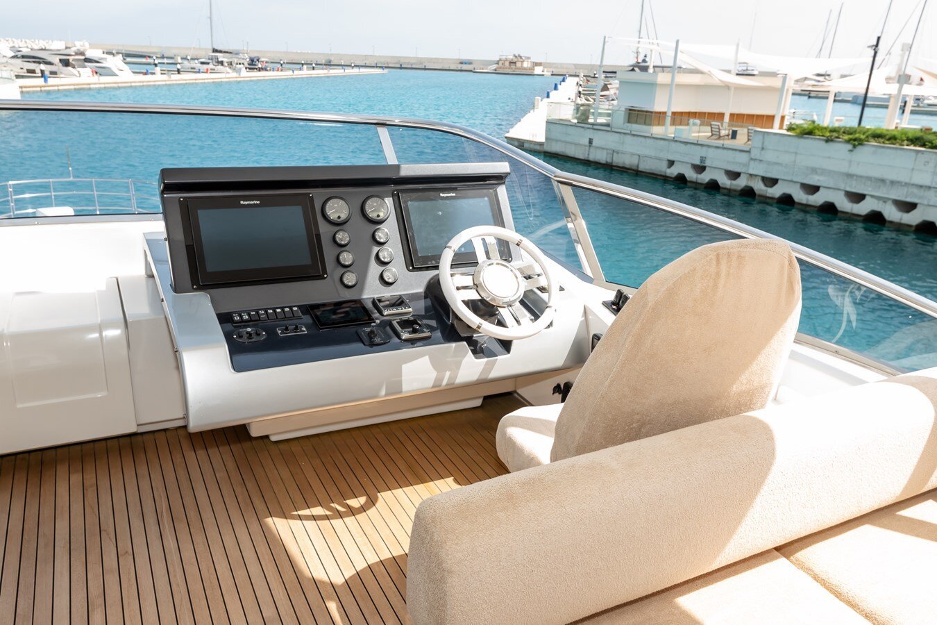 2015-azimut-yachts-80-ac0703