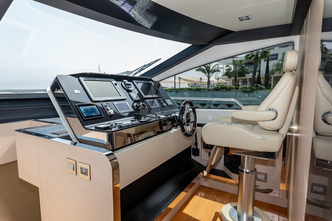 2015-azimut-yachts-80-ac0703